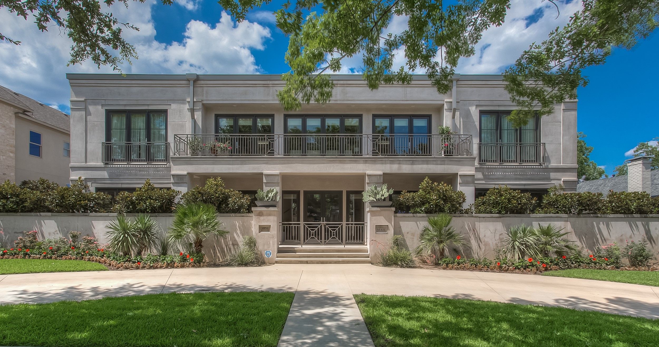 STUNNING TWO STORY STUCCO HOME IN FORT WORTH Texas Luxury Homes
