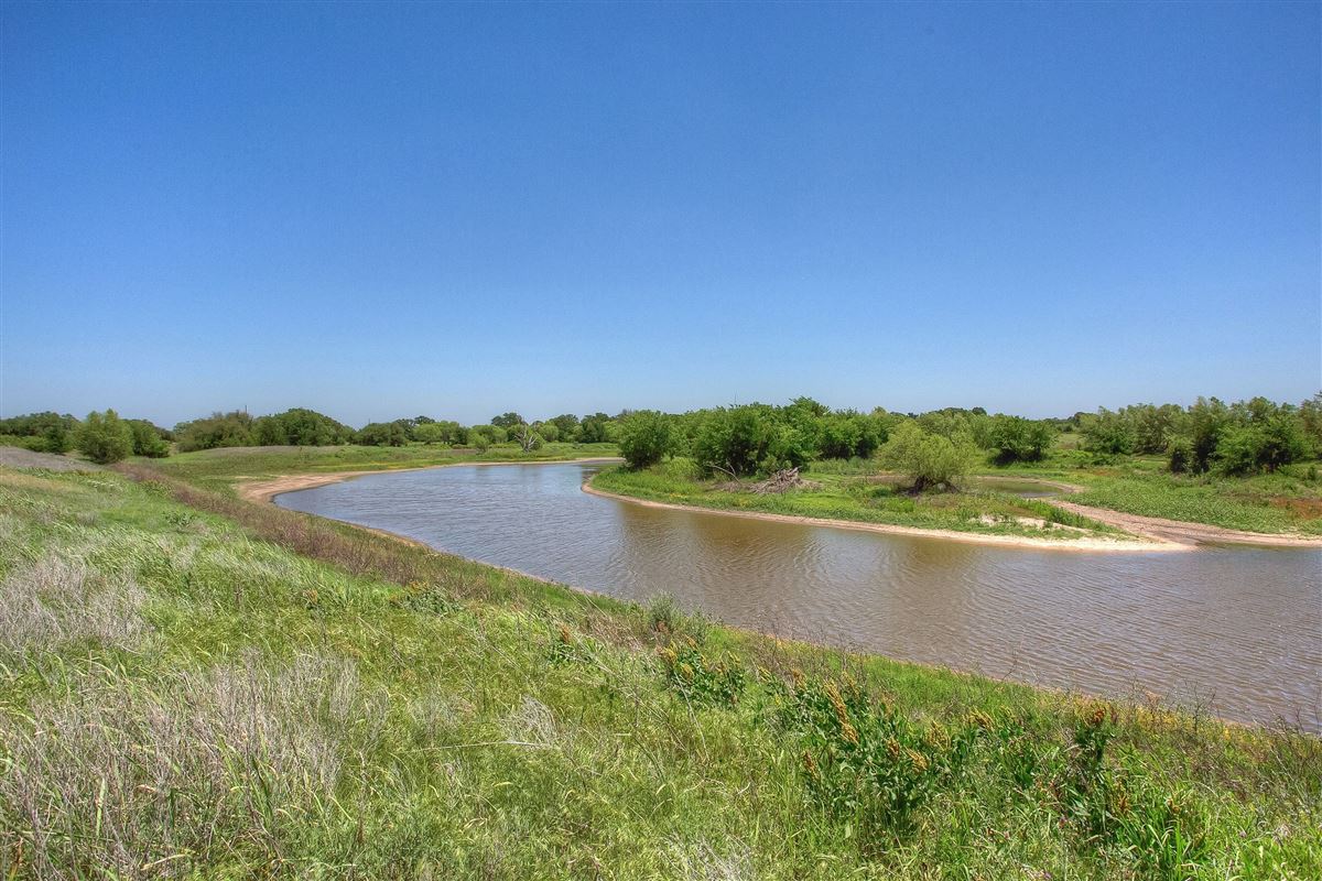 IDYLLIC BRAZOS RIVER VALLEY RANCH Texas Luxury Homes Mansions For