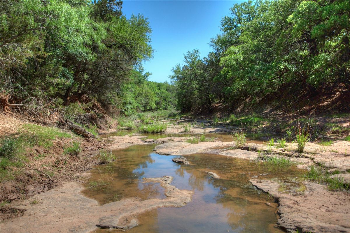 Idyllic Brazos River Valley Ranch 