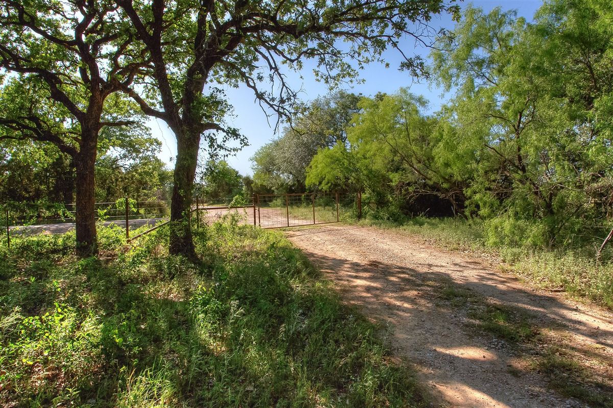 IDYLLIC BRAZOS RIVER VALLEY RANCH Texas Luxury Homes Mansions For Sale Luxury Portfolio