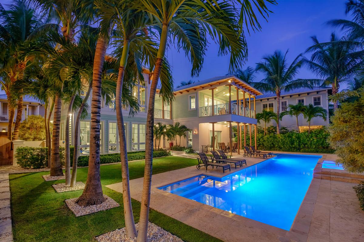 BOCA RATON WITH BEACH ACCESS PLUS 5 CAR GARAGE Florida Luxury Homes