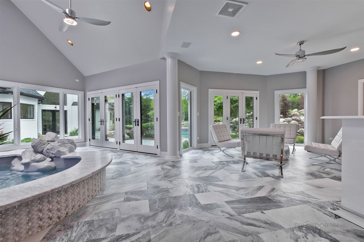 BARRINGTON HILLS ESTATE Illinois Luxury Homes Mansions For Sale