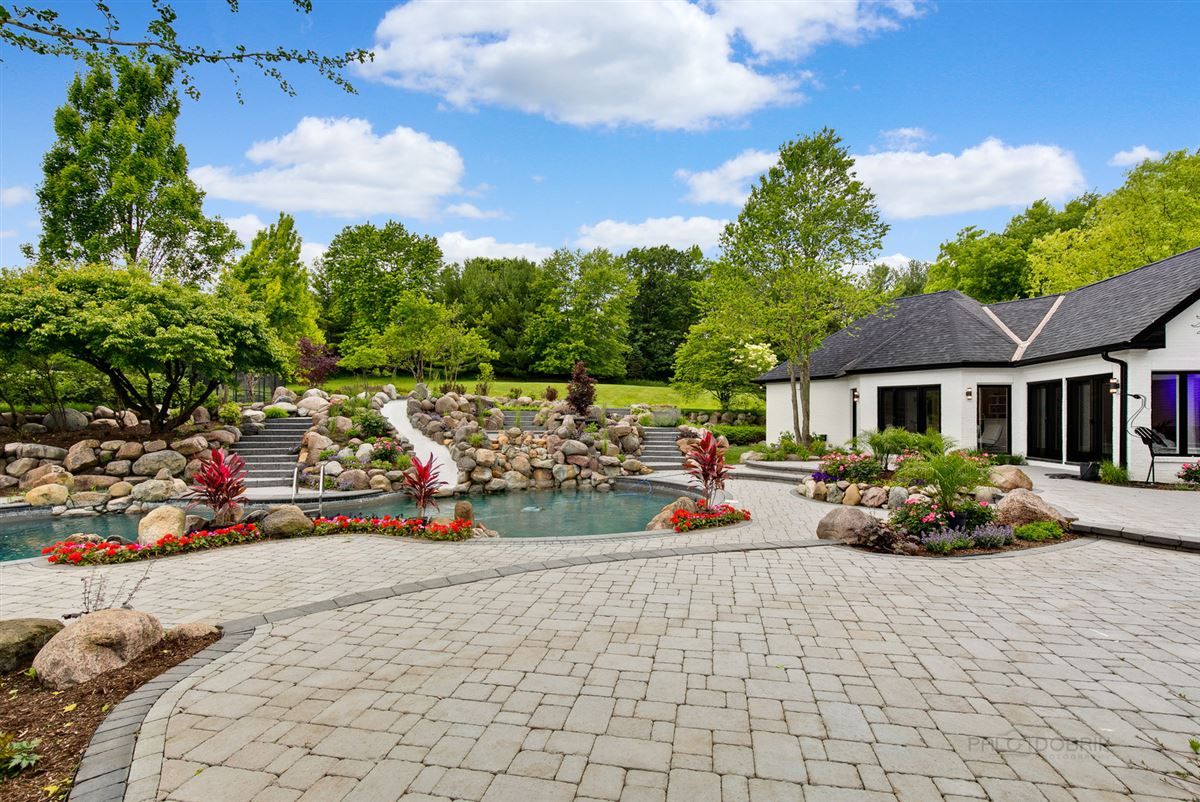 BARRINGTON HILLS ESTATE Illinois Luxury Homes Mansions For Sale