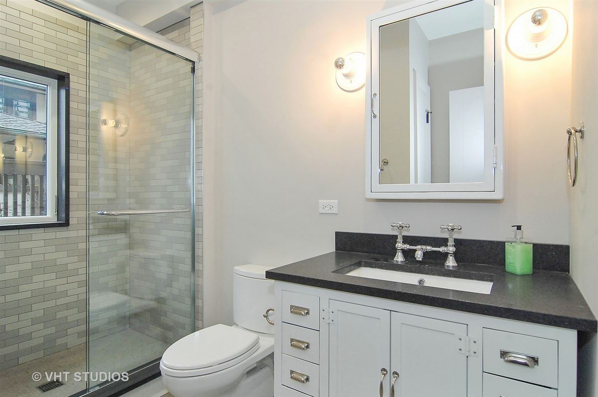 Luxury real estate 新築の賃貸住宅はほとんど手に入らない