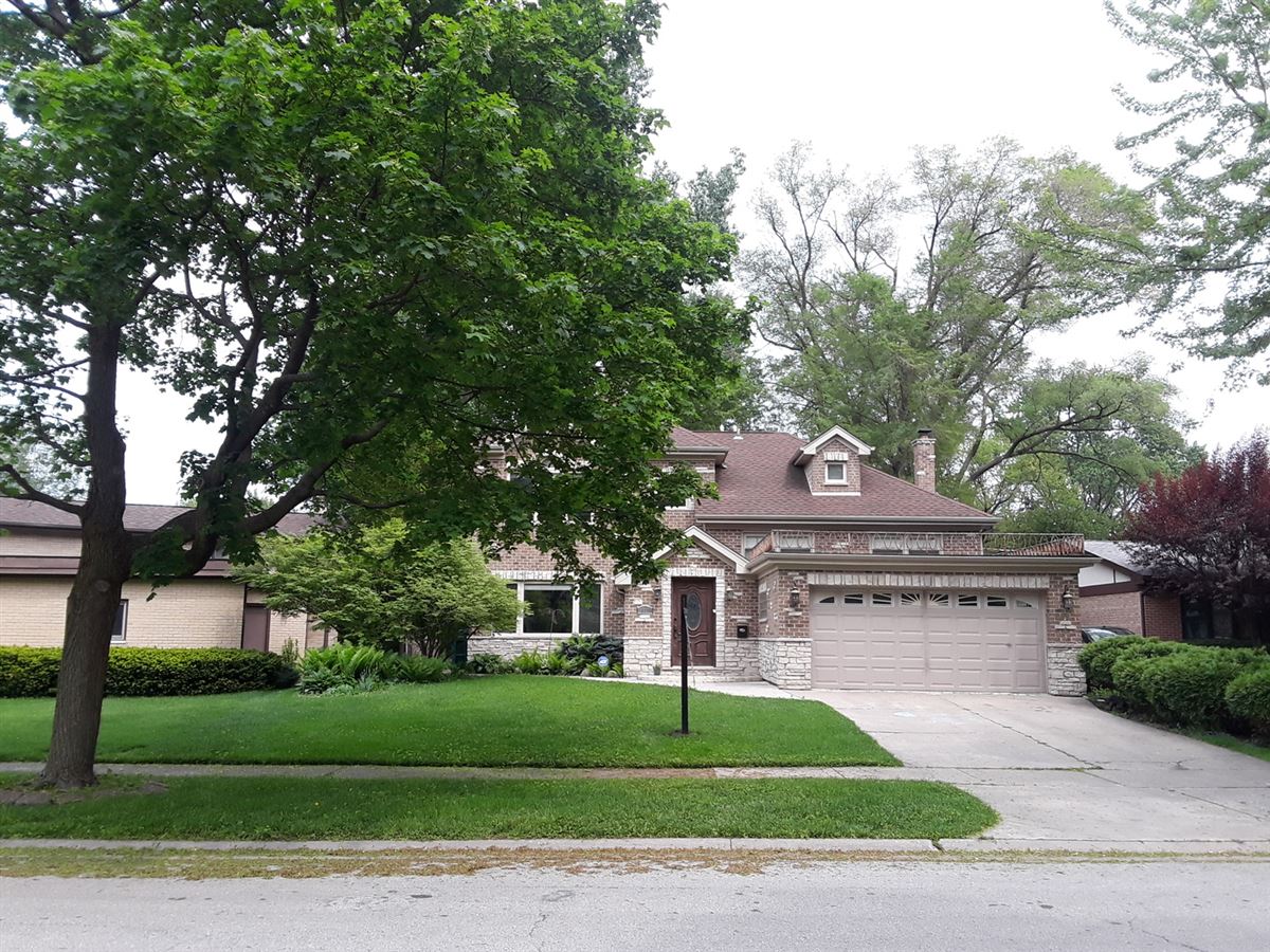 Luxury homes for sale