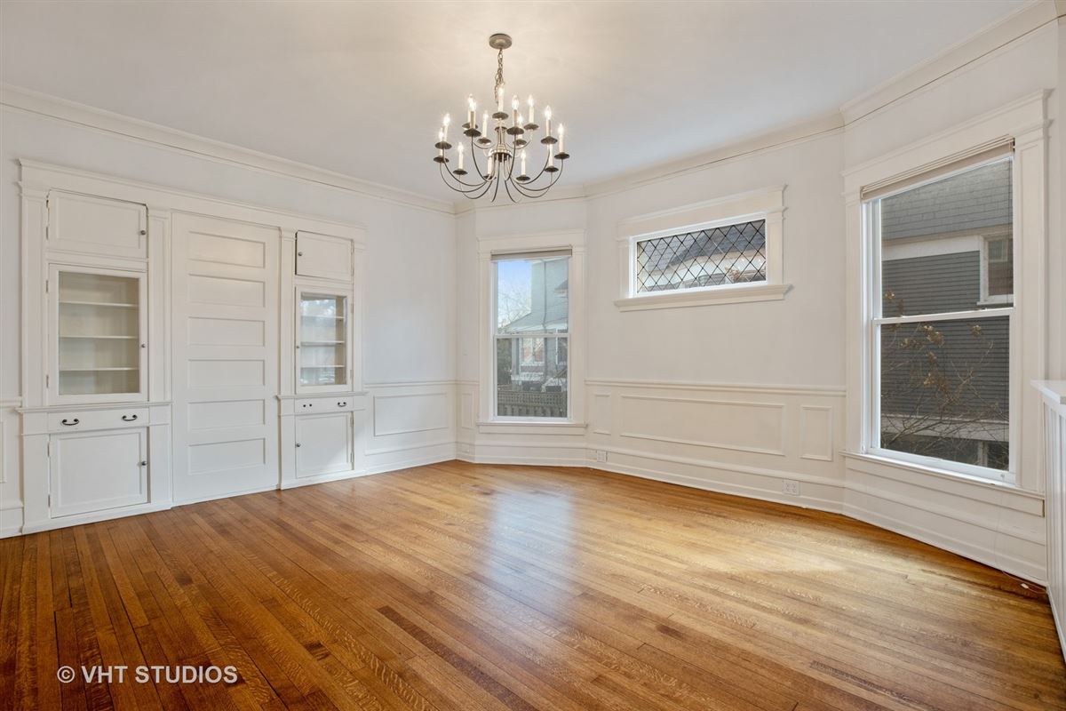 LAKESHORE HISTORIC DISTRICT OF EVANSTON Illinois Luxury Homes