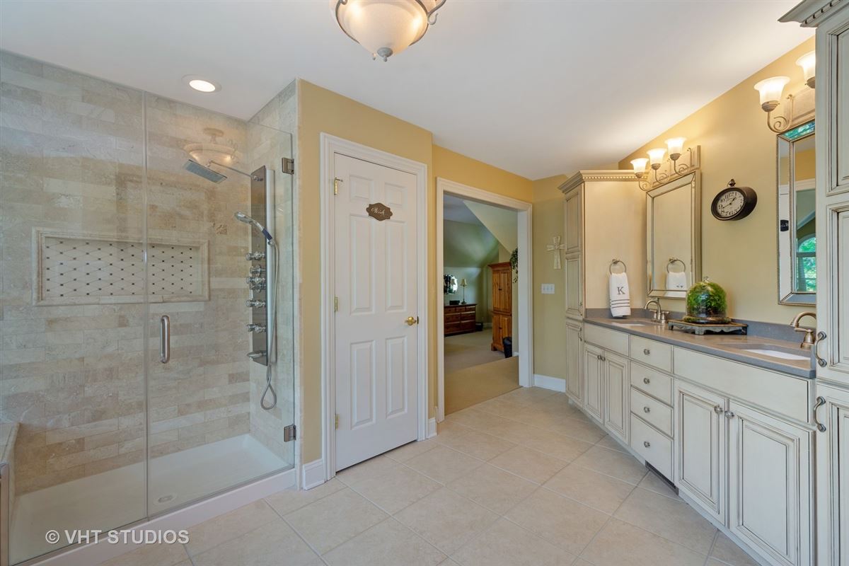 Luxury properties 豪華なカスタムジョージア風の家賃