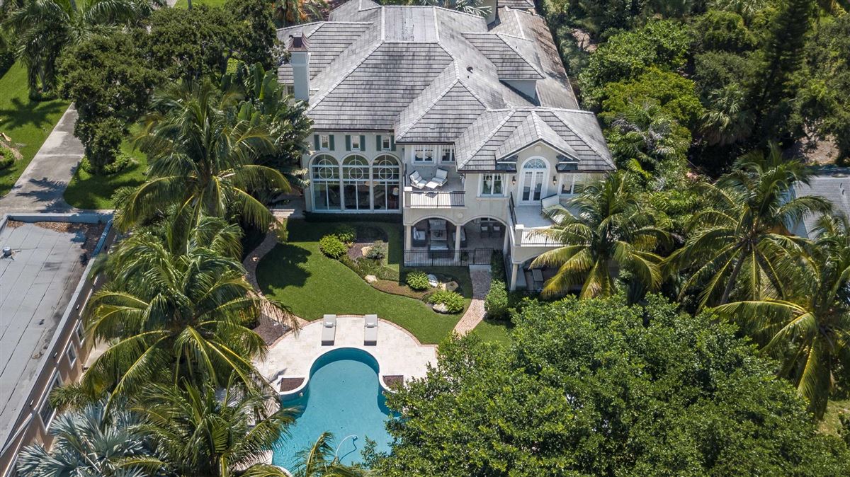 PRESTIGIOUS HYPOLUXO ISLAND ESTATE Florida Luxury Homes Mansions