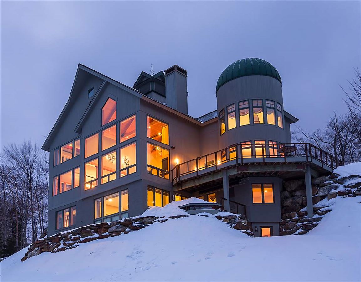 FAMOUS LUXURIOUS SLOPESIDE SILO HOUSE Vermont Luxury Homes Mansions