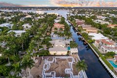 崭新的过渡期永恒的海滨家园 mansions