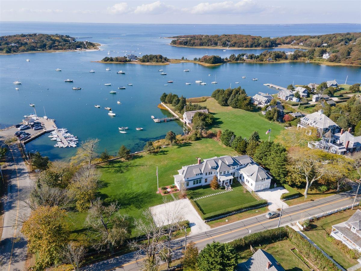 MAGNIFICENT HOME AT WEST FALMOUTH HARBOR HEAD Massachusetts Luxury