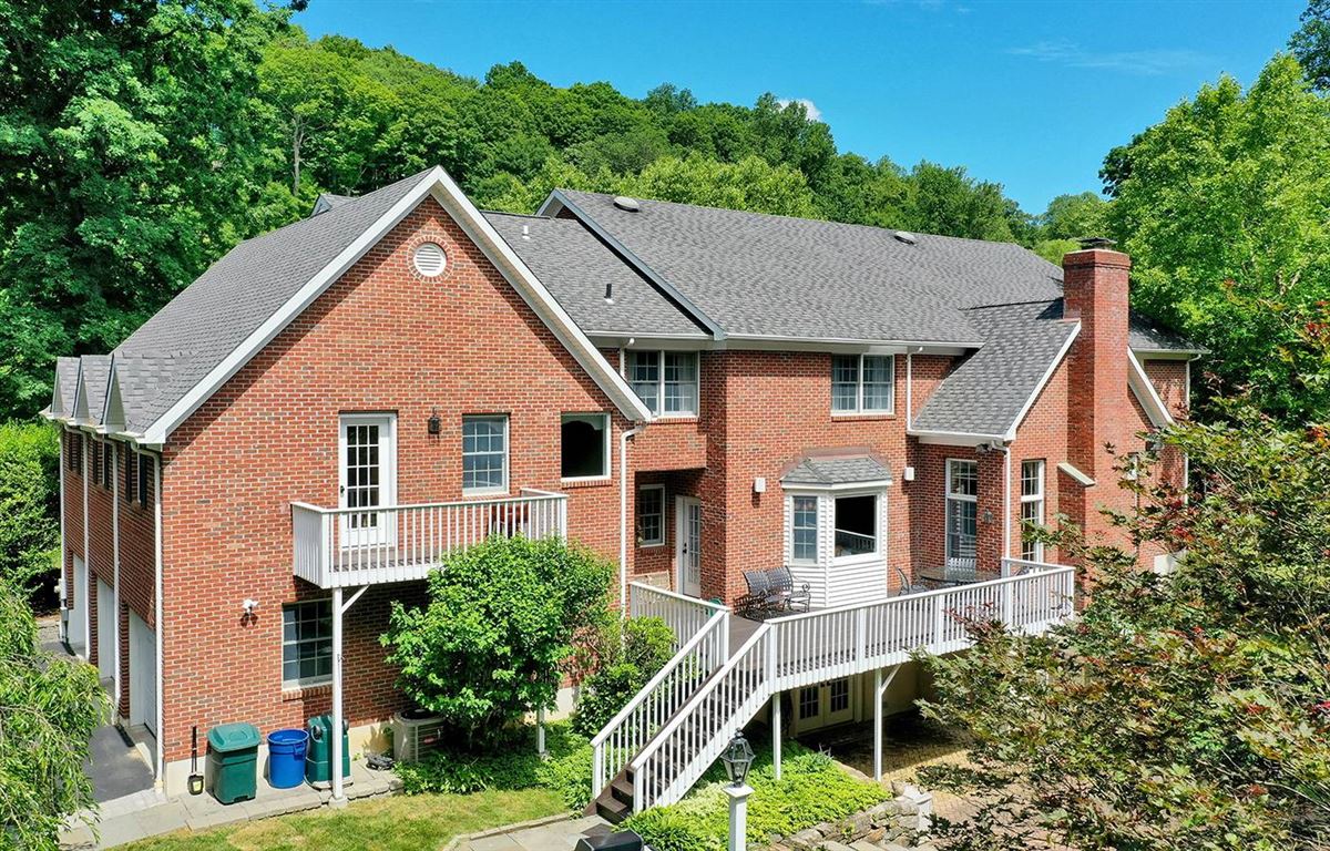  New York Luxury Homes Mansions For Sale Luxury Portfolio