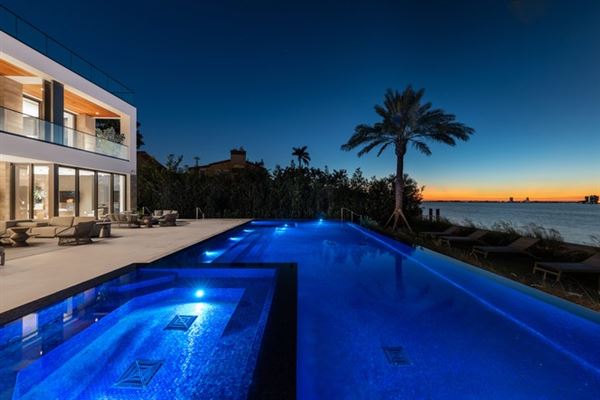 MIAMI BEACH ULTRA-LUXURIOUS MEGA-MANSION | Florida Luxury Homes ...