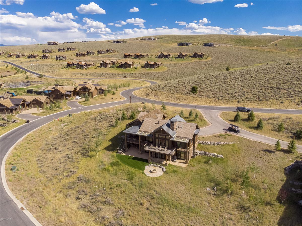 VICTORY RANCH HOME WITH STUNNING STYLE Utah Luxury Homes Mansions