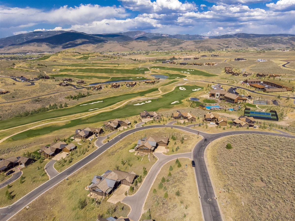 Victory Ranch Home With Stunning Style Utah Luxury Homes Mansions For Sale Luxury Portfolio