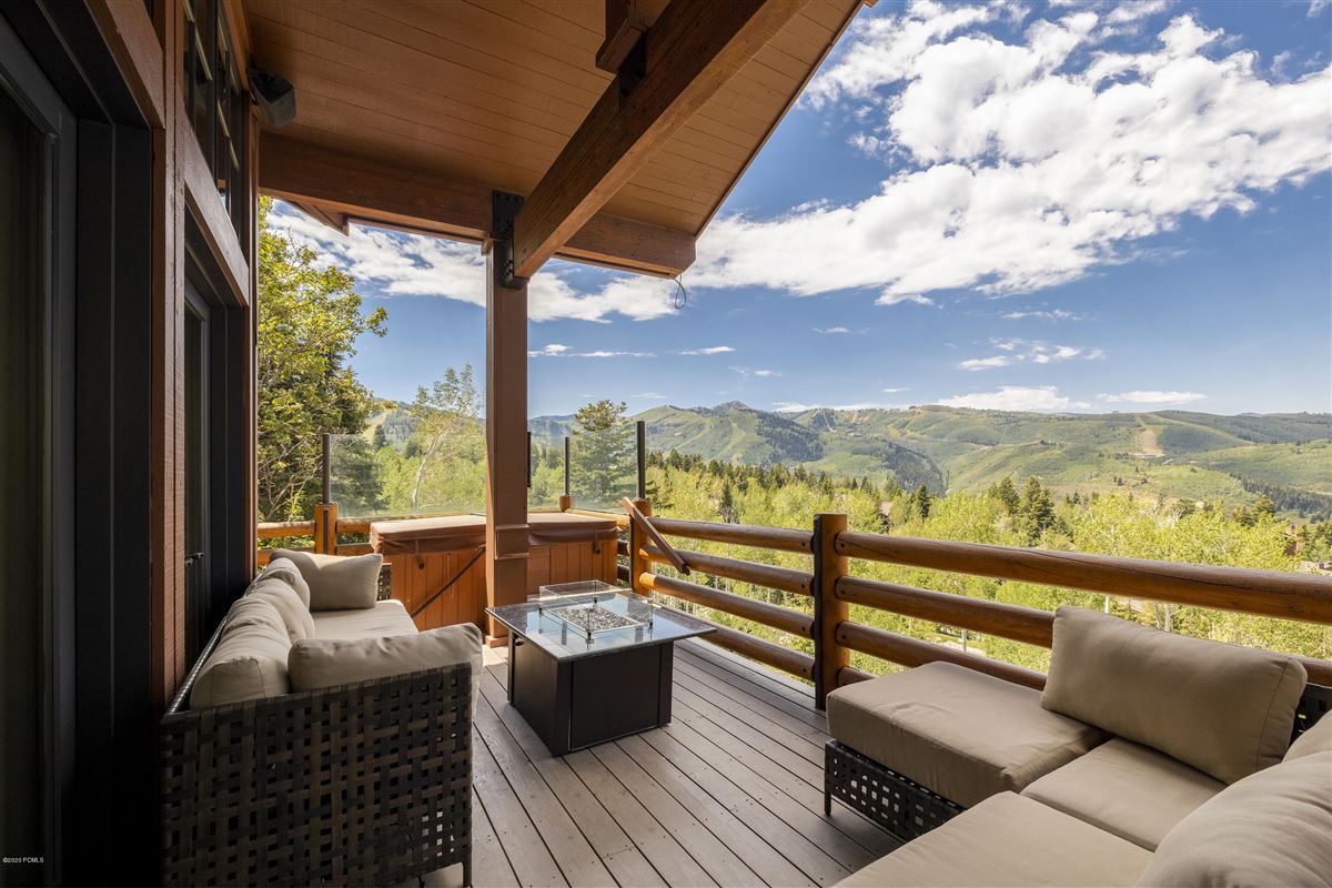 FREE STANDING DEER VALLEY HOME WITH INCREDIBLE VIEWS Utah Luxury