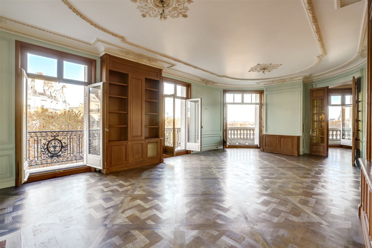 ELEGANT HAUSSMANIAN BUILDING, | France Luxury Homes | Mansions For Sale