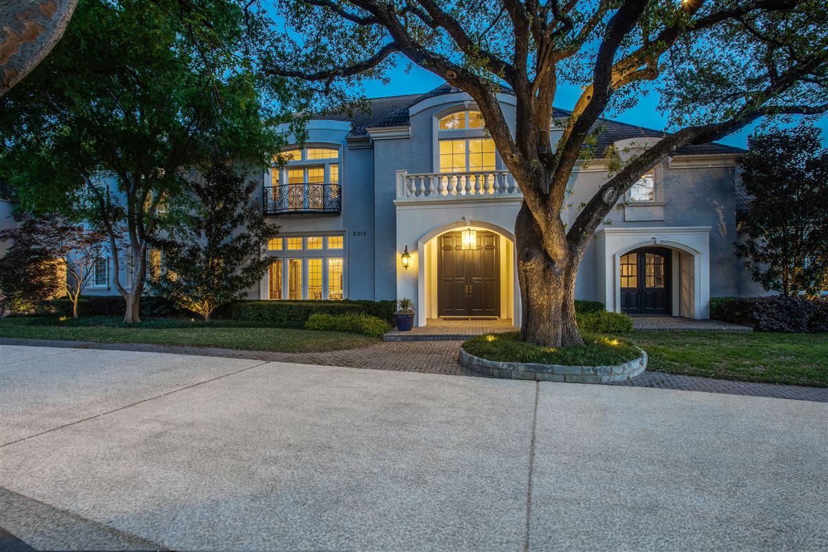 GATED PRESTON HOLLOW ESTATE WITH CASUAL ELEGANCE Texas Luxury Homes Mansions For Sale