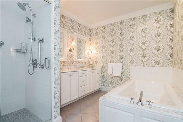 Winnapaug Cottages Rhode Island Luxury Homes Mansions For Sale