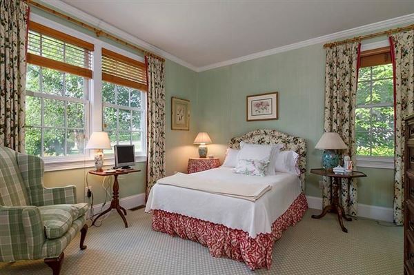 Winnapaug Cottages Rhode Island Luxury Homes Mansions For Sale