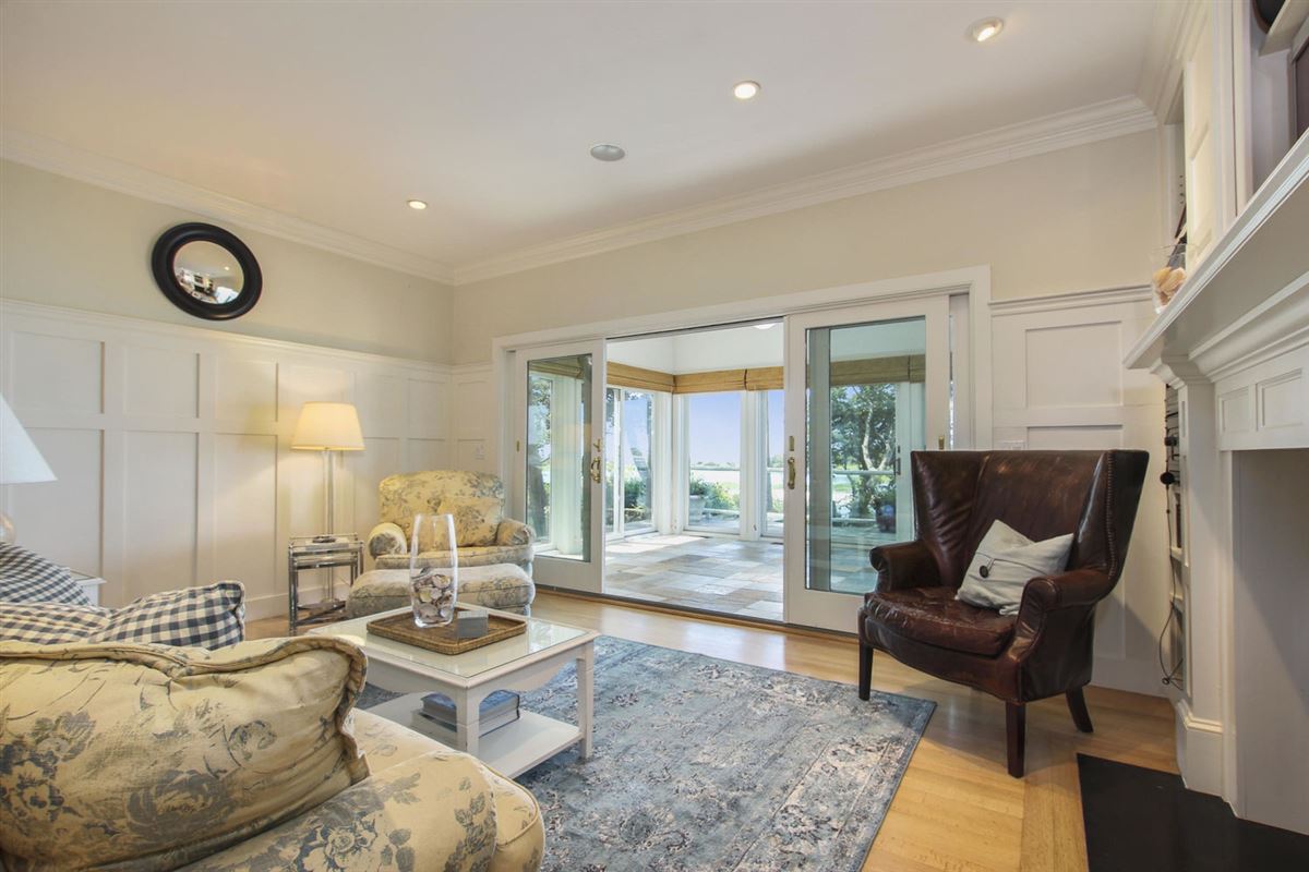 Luxury homes 美丽的海滨家园 