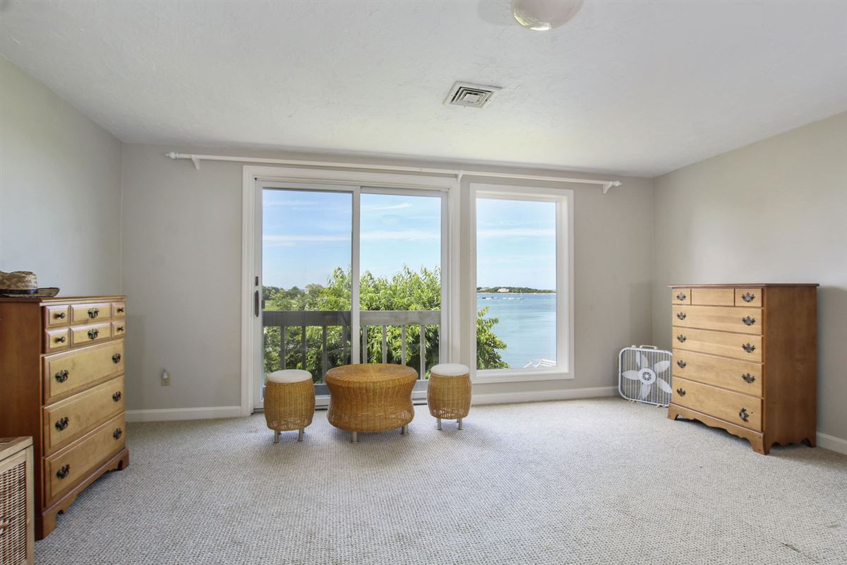 Luxury properties 美丽的海滨家园 