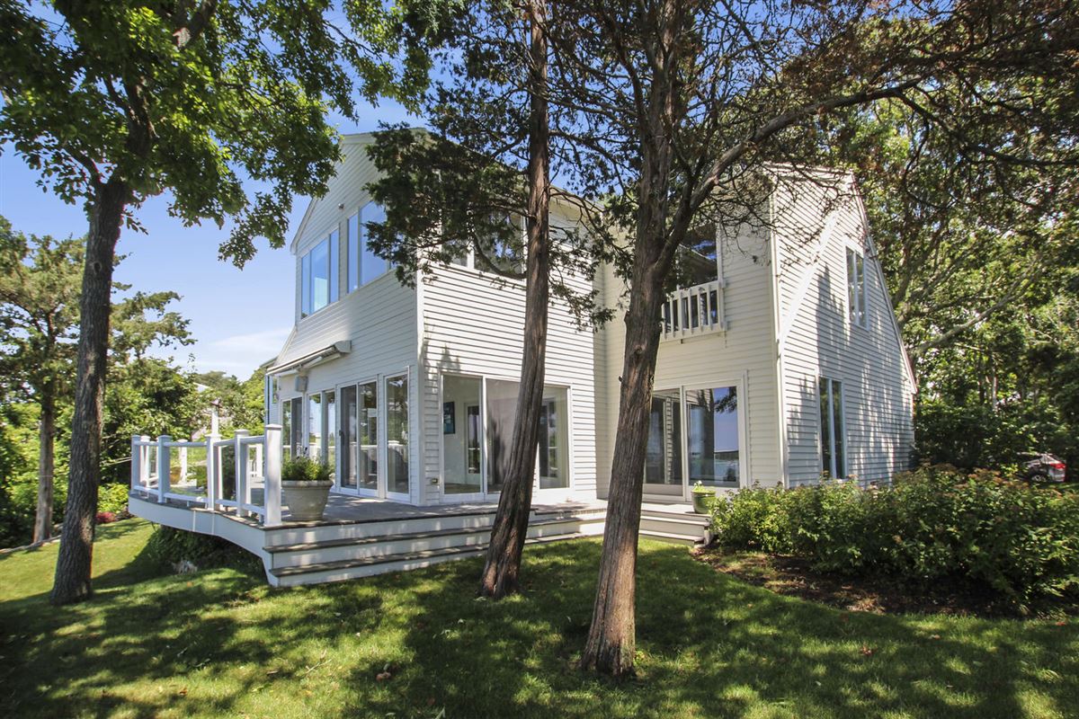 Mansions in 美丽的海滨家园 