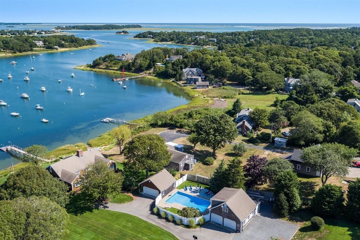 NORTH CHATHAM OCEANFRONT COMPOUND | Massachusetts Luxury Homes ...