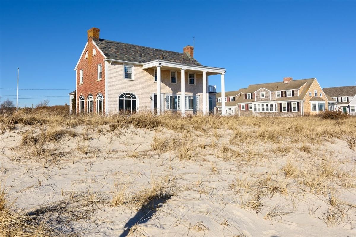 STATELY BEACH RETREAT IN MASSACHUSETTS Massachusetts Luxury Homes