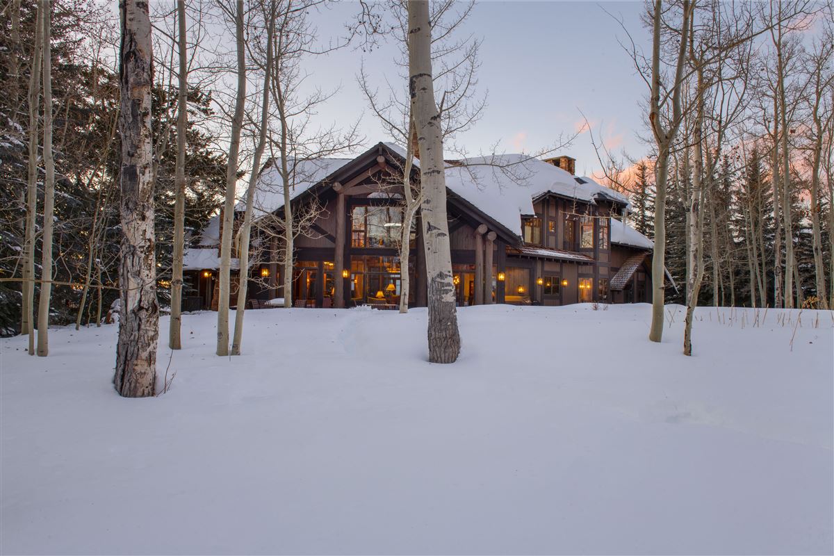 EXTRAORDINARY BACHELOR GULCH LUXURY HOME | Colorado Luxury Homes ...