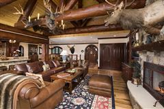 特别的315英亩牧场庄园 luxury homes