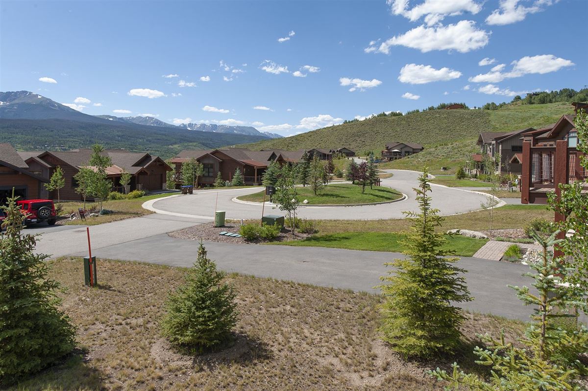 ONE OF THE BEST VIEW CORRIDORS IN ANGLER MOUNTAIN RANCH Colorado