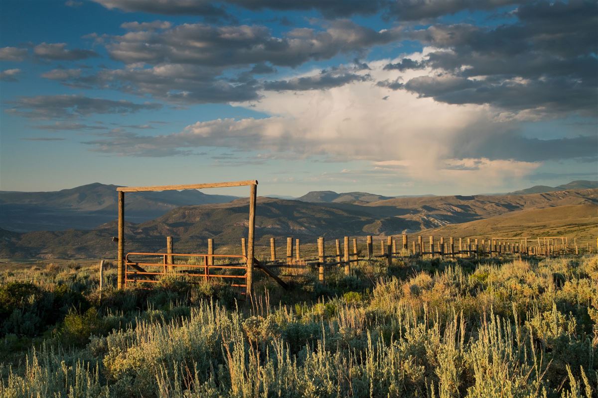 PREMIERE LEGACY RANCH IN BURNS | Colorado Luxury Homes | Mansions For ...