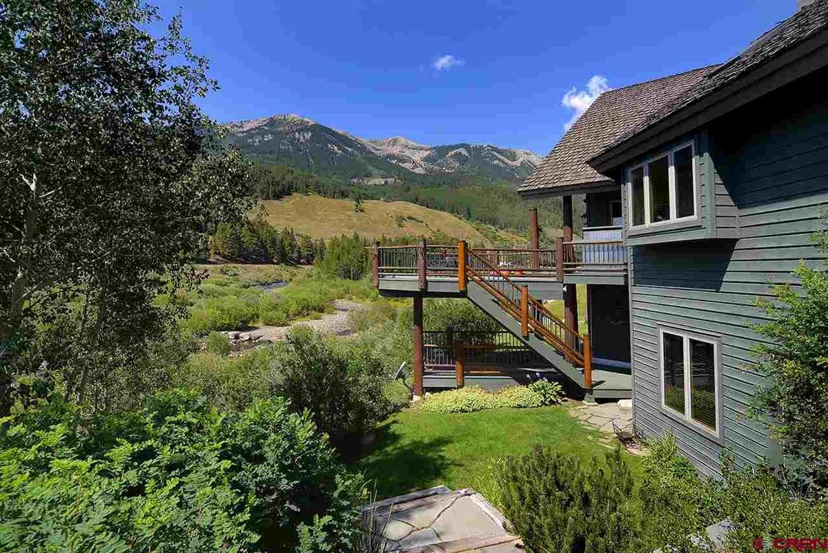 EXCLUSIVE ESTATE IN CRESTED BUTTE Colorado Luxury Homes Mansions
