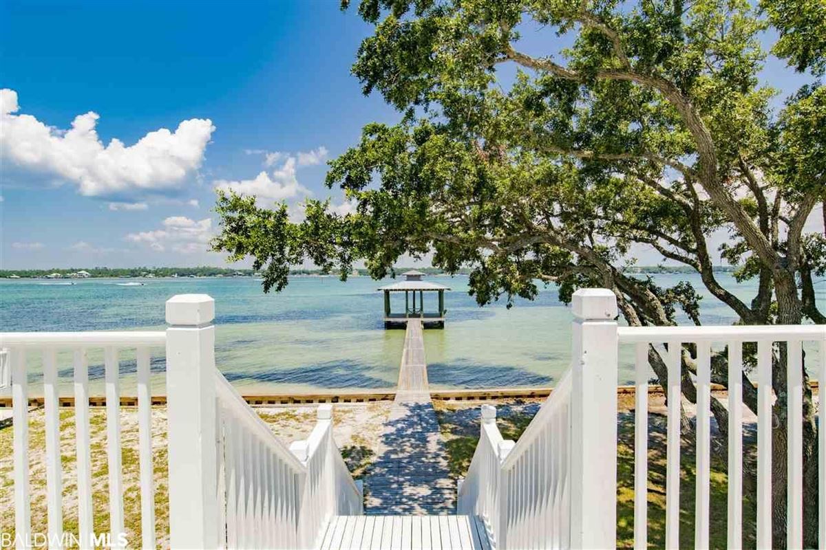 EXTRAORDINARY LOCATION ON ONO ISLAND Alabama Luxury Homes Mansions