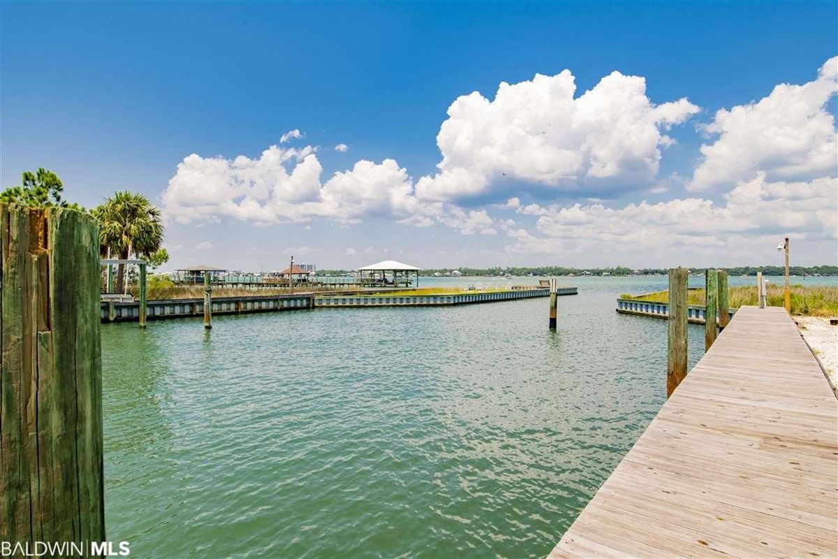 EXTRAORDINARY LOCATION ON ONO ISLAND Alabama Luxury Homes Mansions