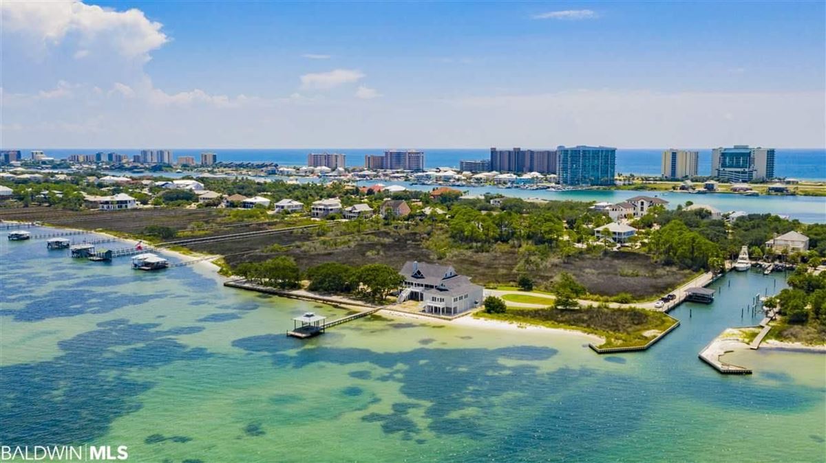 EXTRAORDINARY LOCATION ON ONO ISLAND Alabama Luxury Homes Mansions