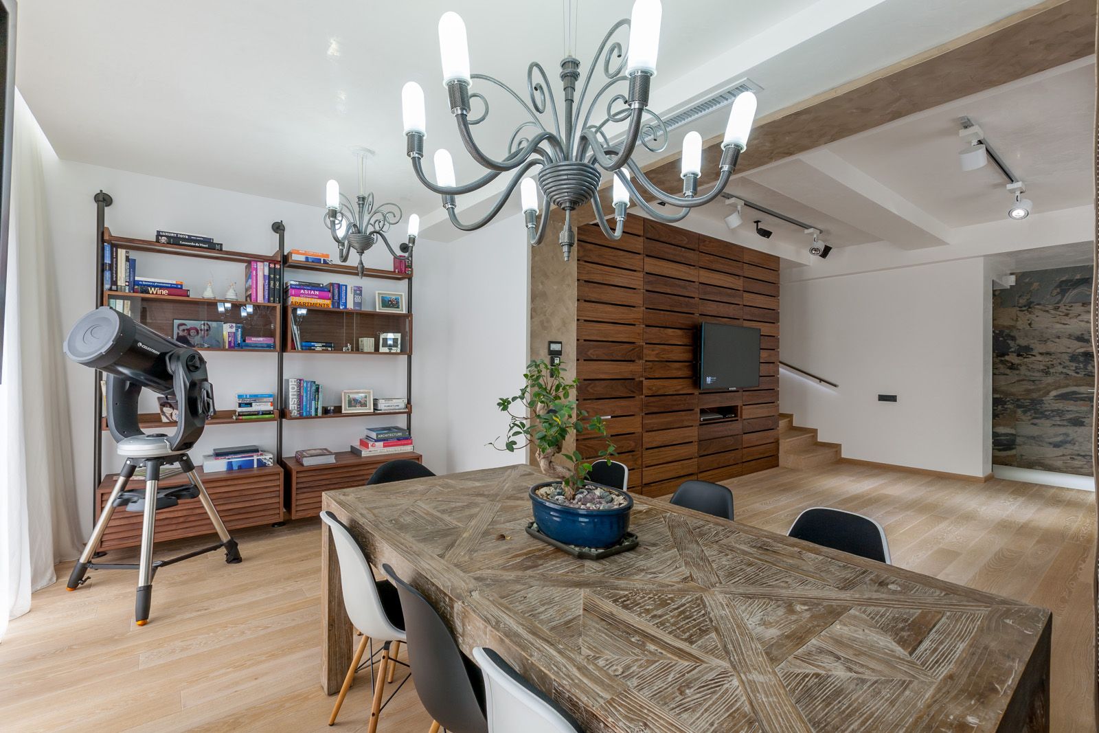 Luxury Portfolio Triumph Villa Dorobanti Square