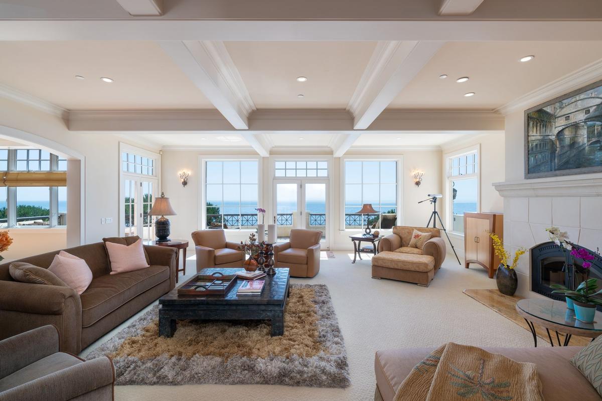 STUNNING OCEANFRONT ESTATE | California Luxury Homes | Mansions For ...