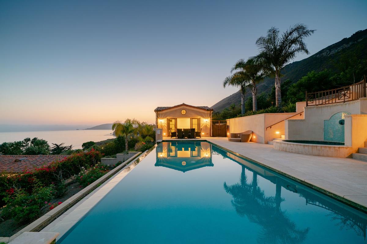 STUNNING OCEANFRONT ESTATE | California Luxury Homes | Mansions For ...