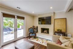 Mansions チャーミングホーム