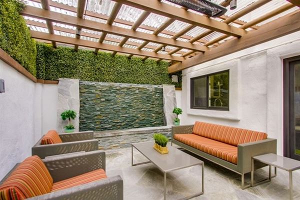 Luxury homes in チャーミングホーム