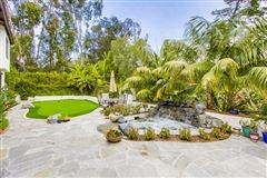 Luxury properties チャーミングホーム