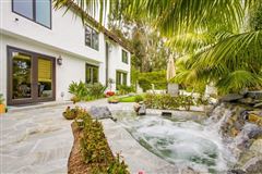 チャーミングホーム luxury properties