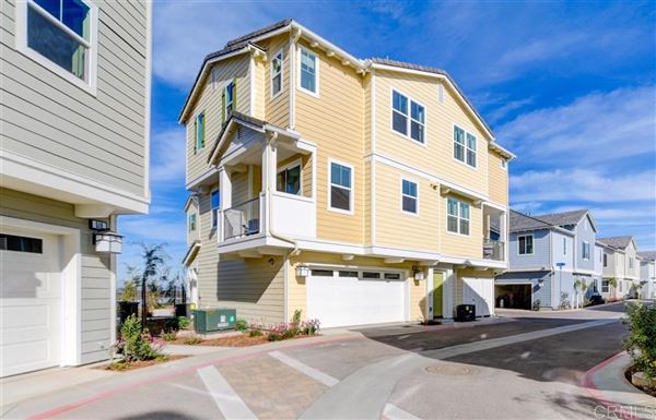 湾边三层联排别墅 luxury properties