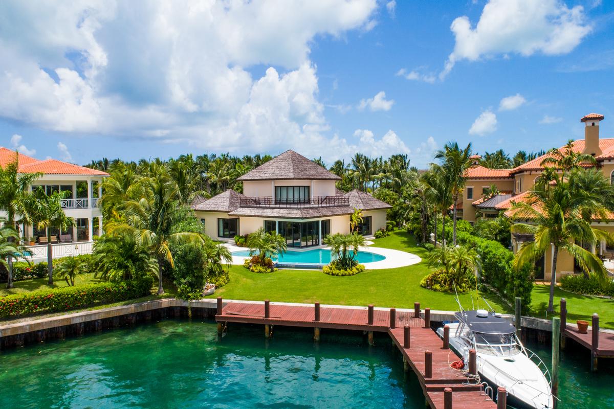 CAPANNA LUSSA Bahamas Luxury Homes Mansions For Sale Luxury Portfolio