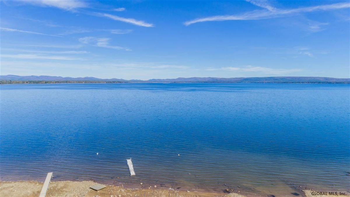 Luxury real estate 壮观的高档海滨住宅