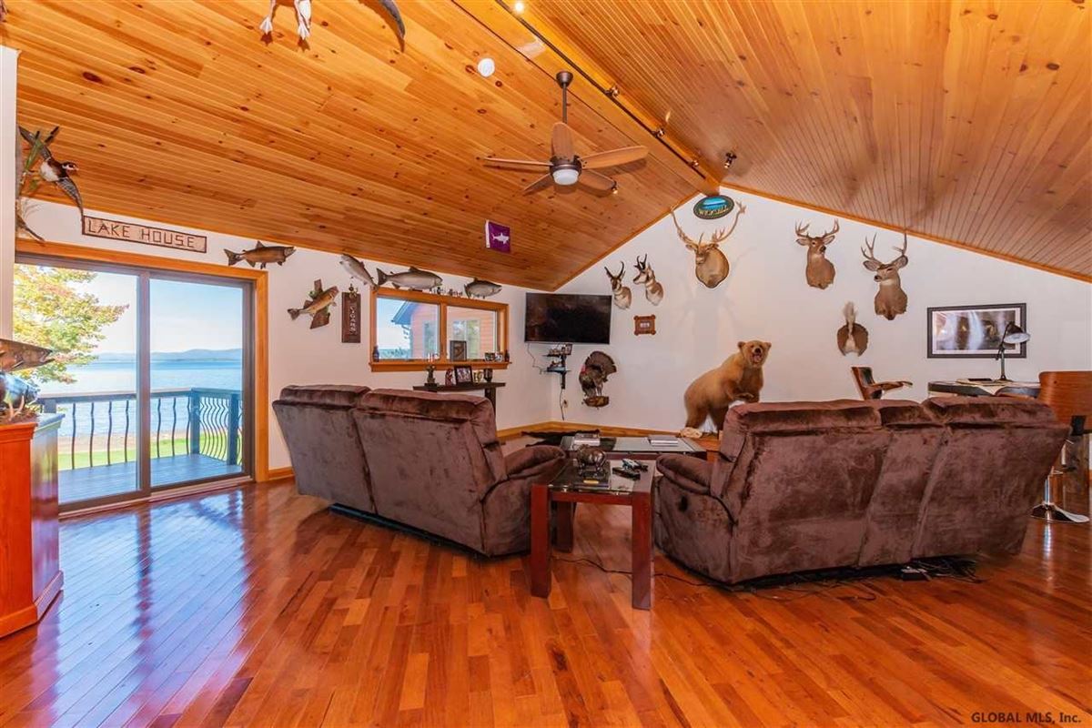 Luxury homes 壮观的高档海滨住宅