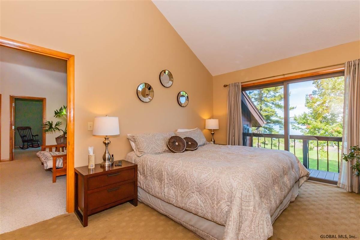 Luxury real estate 壮观的高档海滨住宅