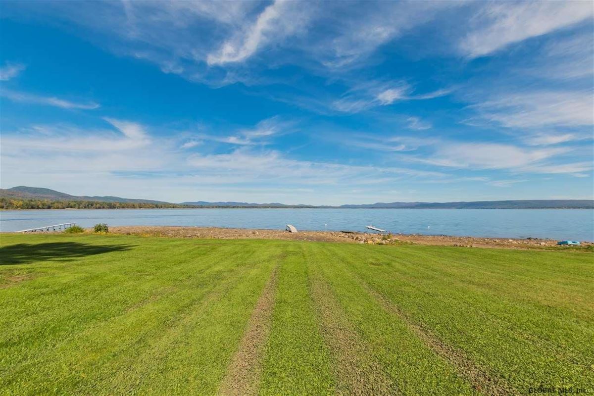 Mansions in 壮观的高档海滨住宅